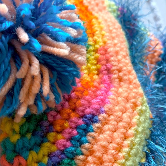 Hand Knitted Kids Beanie - Picture 4 of 5